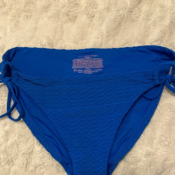Victoria’s Secret Blue Textured Bikini Set 34D/L - Picture 5 of 7